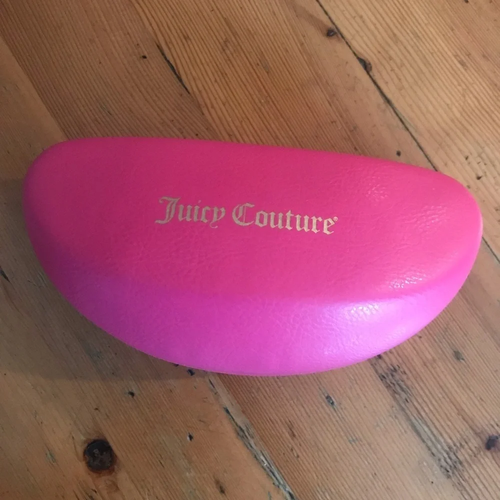 🍭Juicy Couture Eyeglass Case